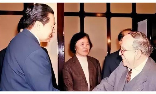 肝爽颗粒跟护肝片一样吗-与肝爽颗粒效果相同的药有哪些网 - 网站提供肝爽颗粒和什么药配合吃小常识、与肝爽颗粒效果相同的药有哪些品牌